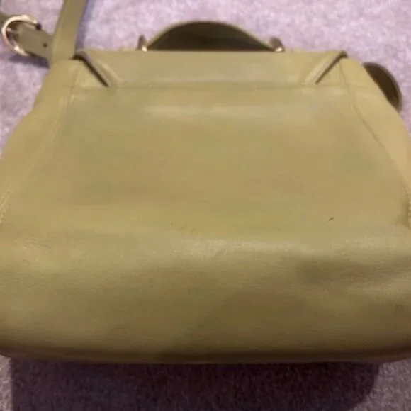 Vintage Coach Leather Chartreuse Cross Body Snap Closure Bag w/ Wallets Included - Picture 10 of 16